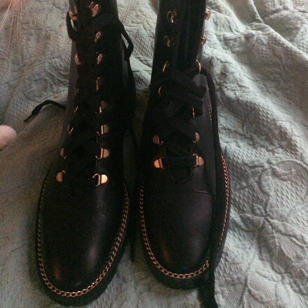 Beautiful Brand New Black Boots - Stuart Weitzman